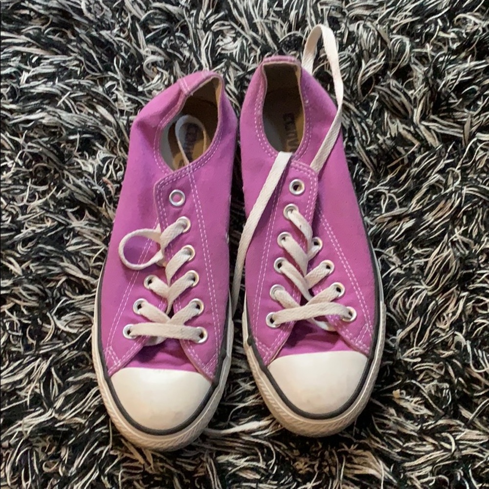 Purple low top converse sneakers